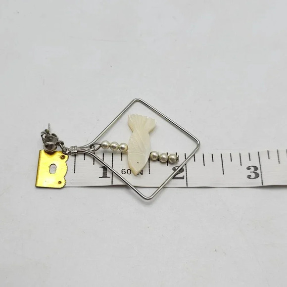 Zuni Sterling Silver Fish Earrings With MOP Pearl Accents Geometric Frame Design - Picture 4 of 5